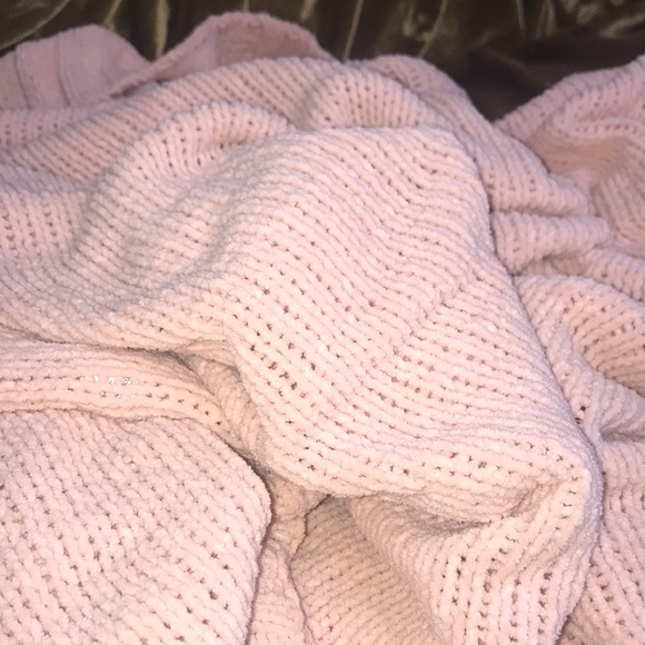 American Eagle Sweater - Picture 4 of 10